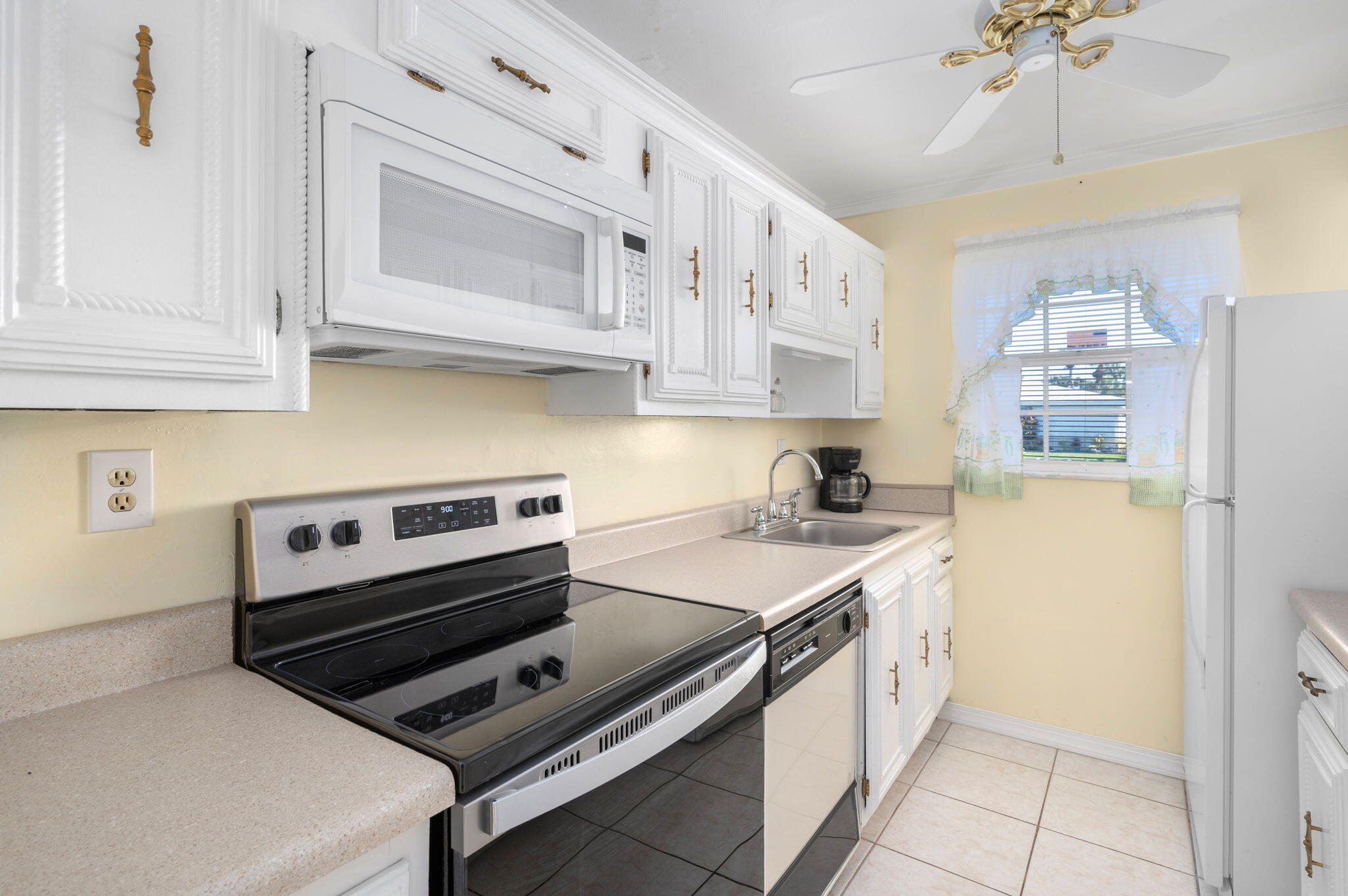 HIGH POINT OF FORT PIERCE CONDOMINIUM SECTION 1 - Residential