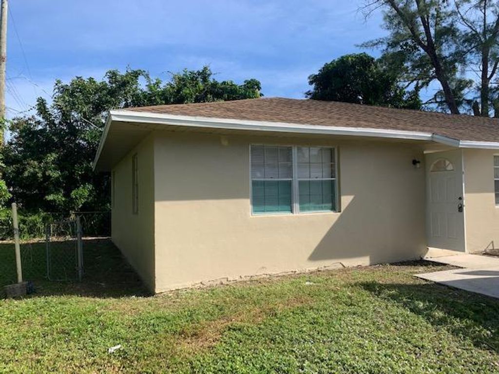 Photo of 4703 47th Court S, Lake Worth, FL 33463 (MLS # R11104488)