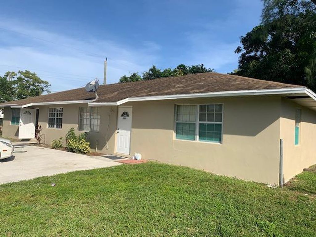 Photo of 4703 47th Court S, Lake Worth, FL 33463 (MLS # R11104488)