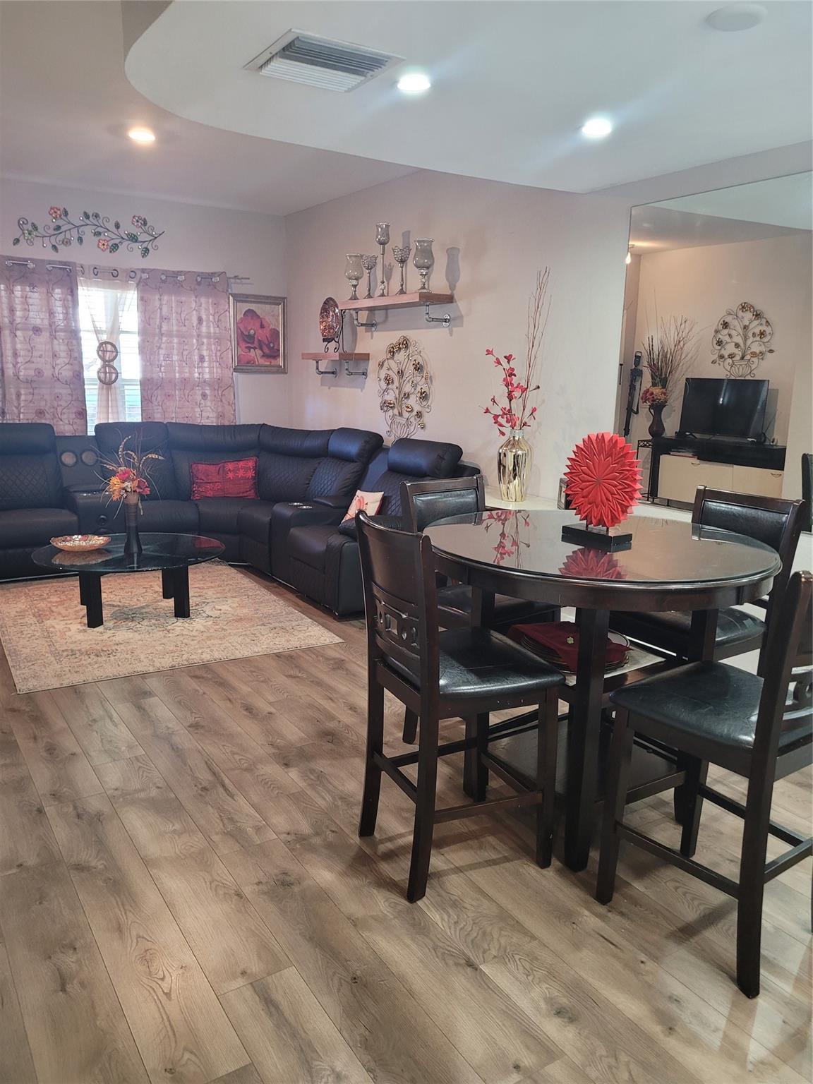 Sanibel - Residential