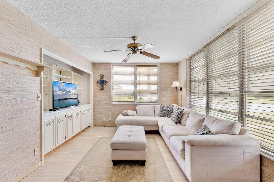 Palm Aire Country Club - Residential