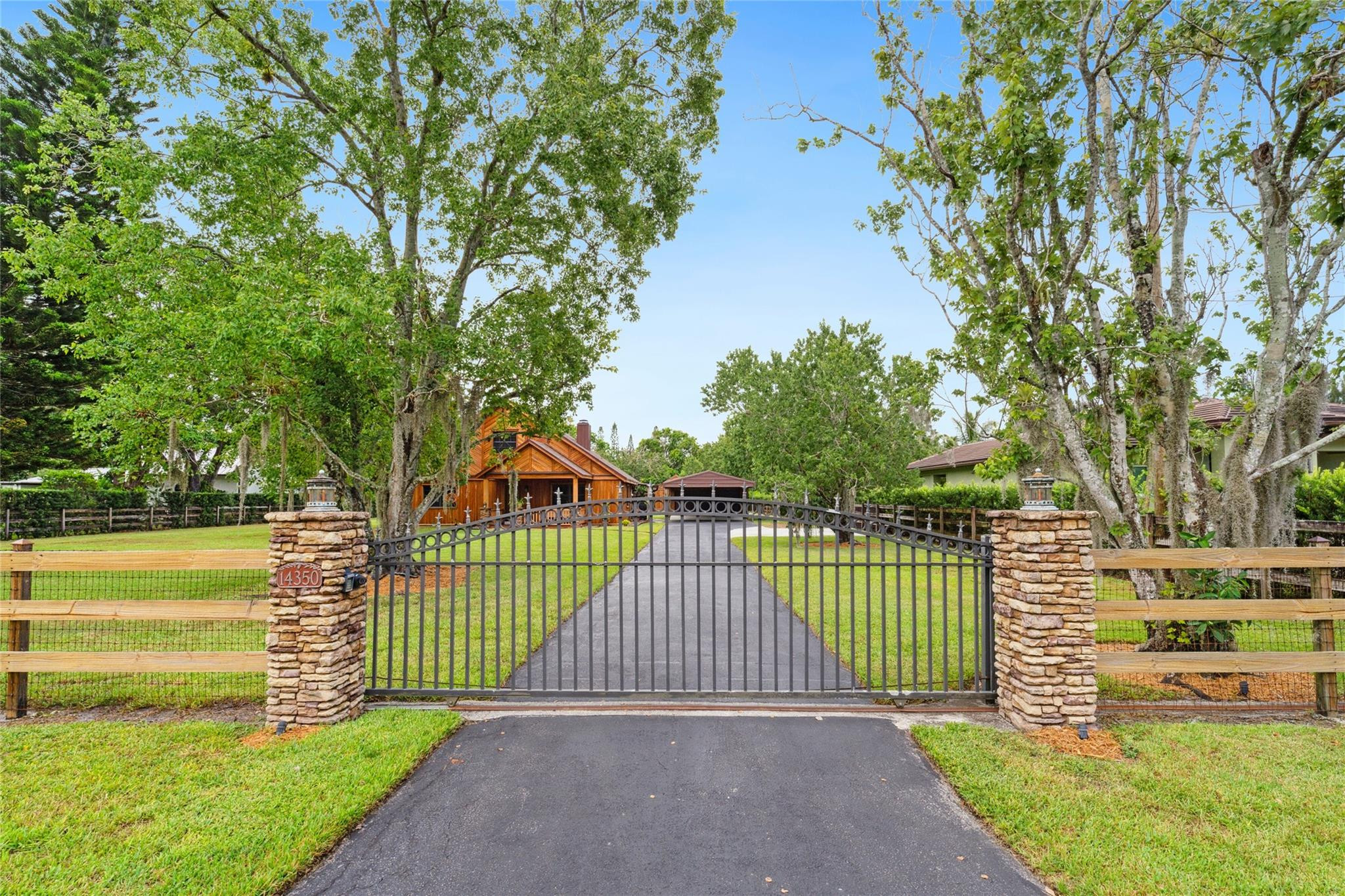 Florida Fruit Lands/Oakhill - Residential