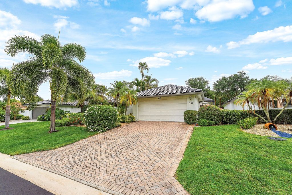 Photo of 46 Woods Lane, Boynton Beach, FL 33436 (MLS # B26026812)