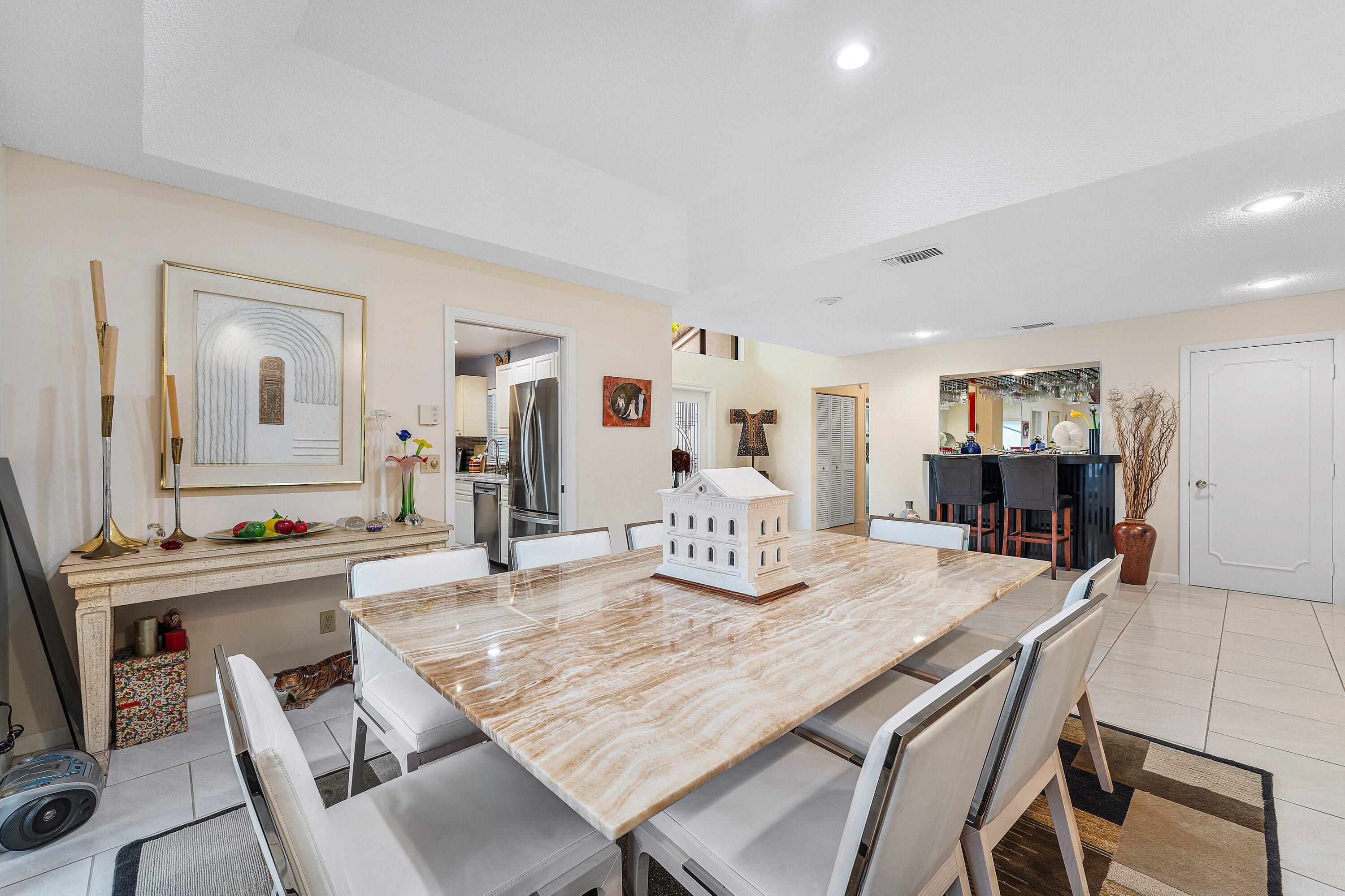 WOODS AT HUNTERS RUN CONDO - Residential