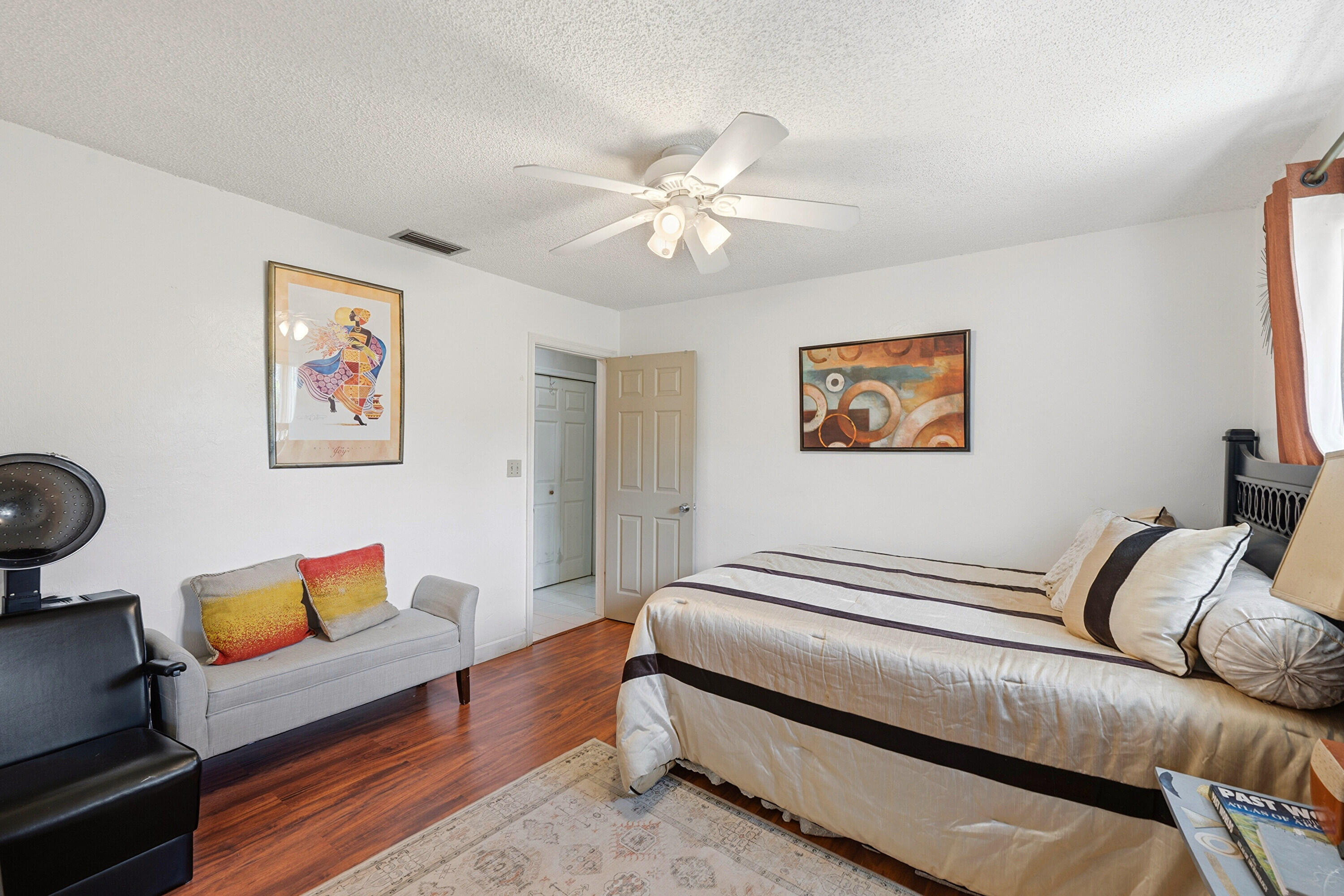 CORAL SPRINGS COUNTRY CLUB - Residential