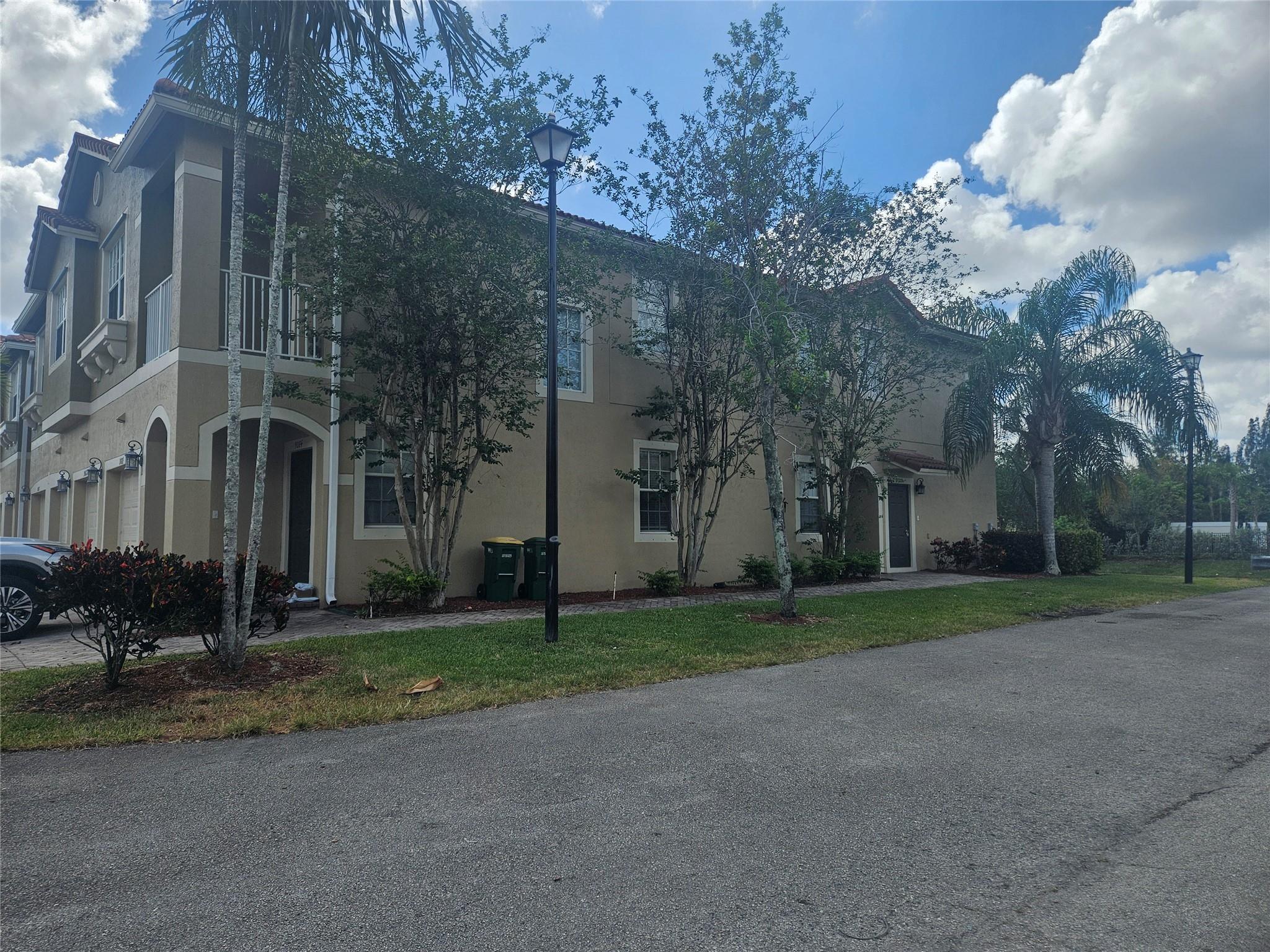Hampton Hills Condo - Residential Lease