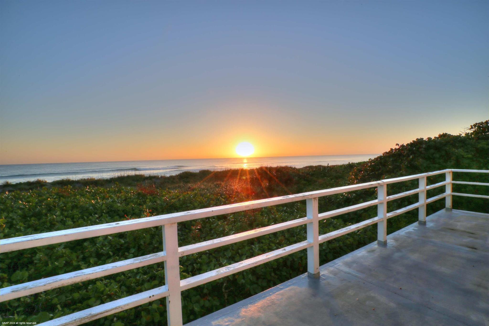 JUPITER ISLAND - Residential