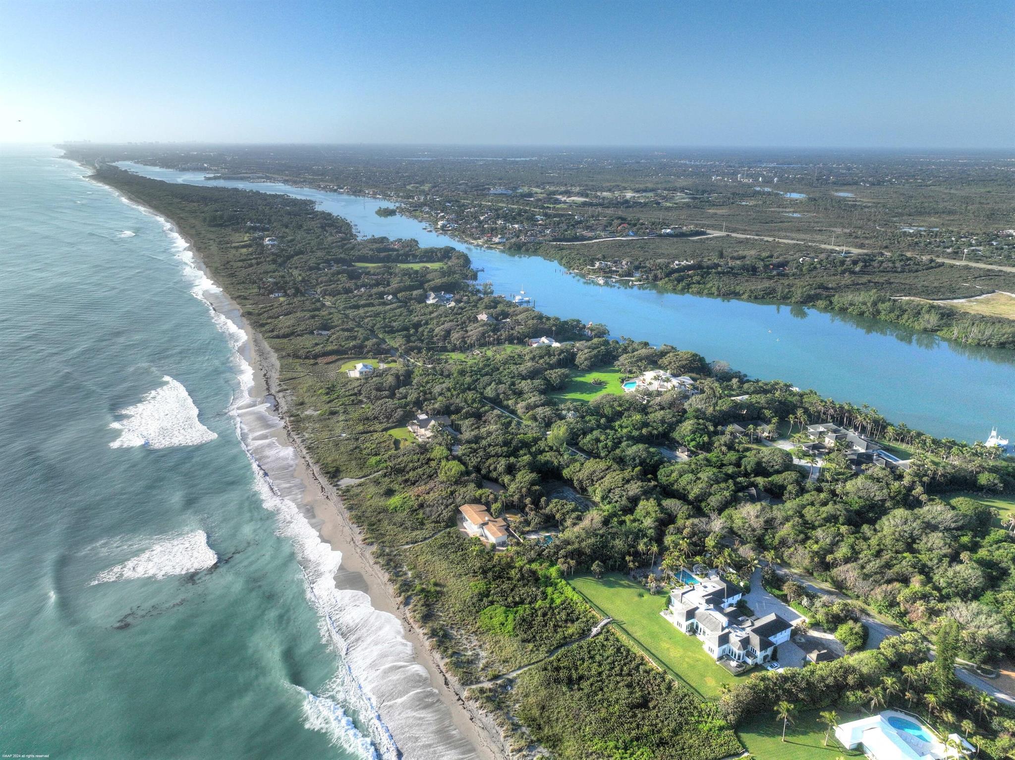 JUPITER ISLAND - Residential