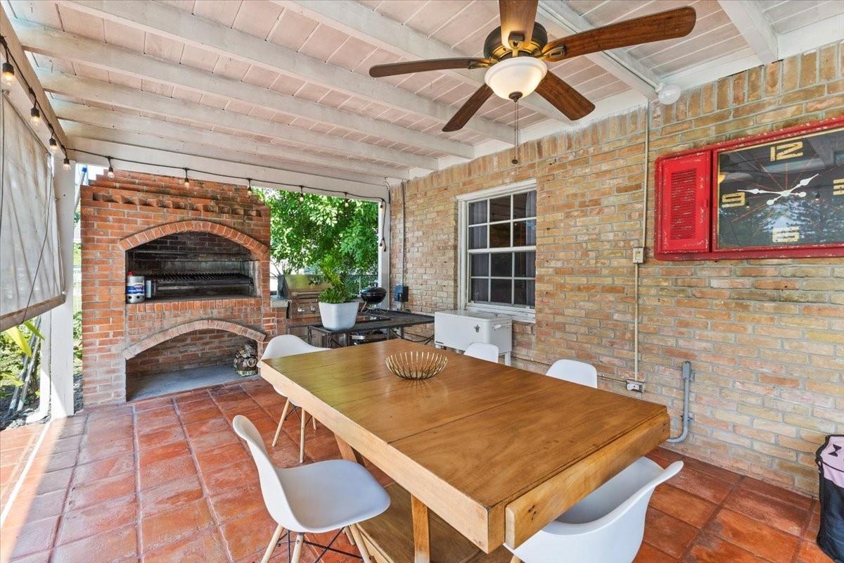 PALM BEACH NATL GOLF AND - Residential