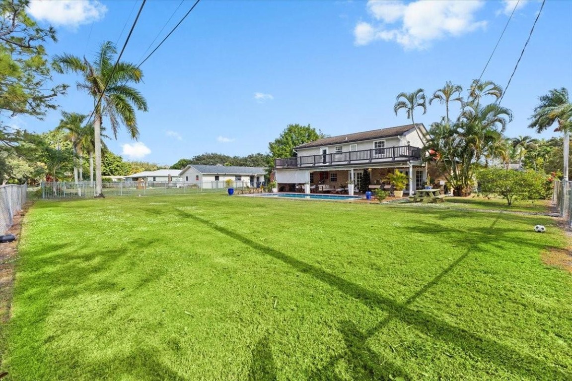 PALM BEACH NATL GOLF AND - Residential