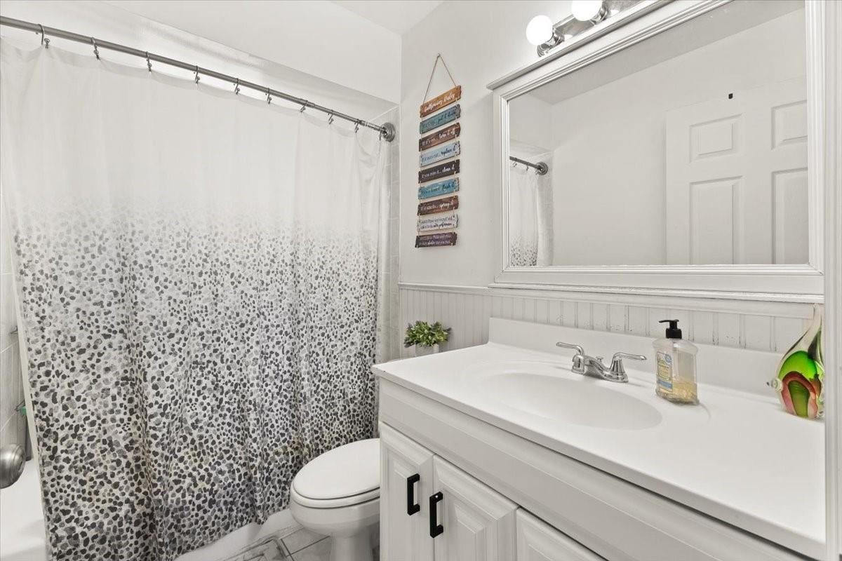 PALM BEACH NATL GOLF AND - Residential