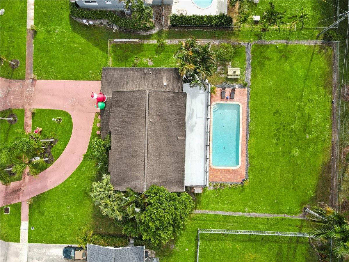 PALM BEACH NATL GOLF AND - Residential