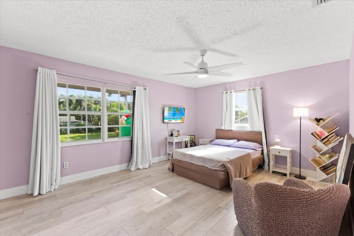 PALM BEACH NATL GOLF AND - Residential