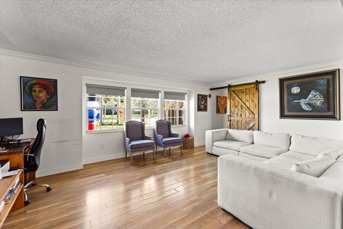 PALM BEACH NATL GOLF AND - Residential