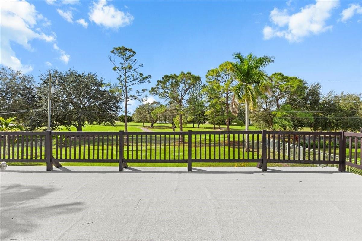 PALM BEACH NATL GOLF AND - Residential