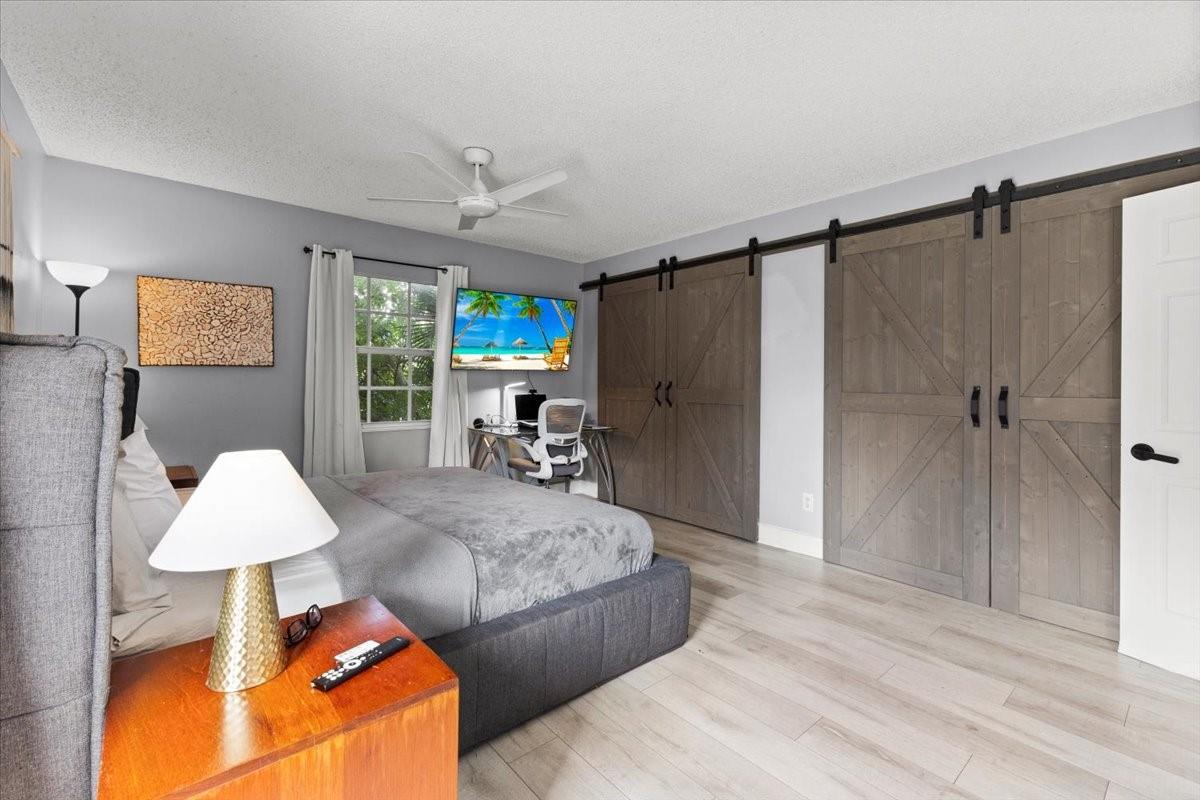 PALM BEACH NATL GOLF AND - Residential