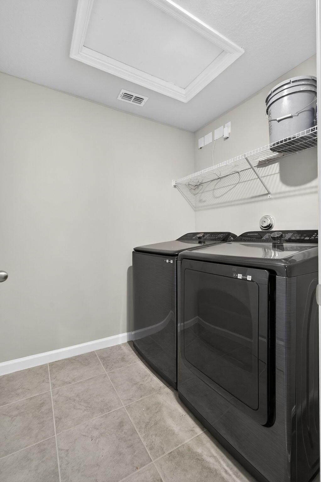 ENCLAVE AT MANGONIA PARK - Residential