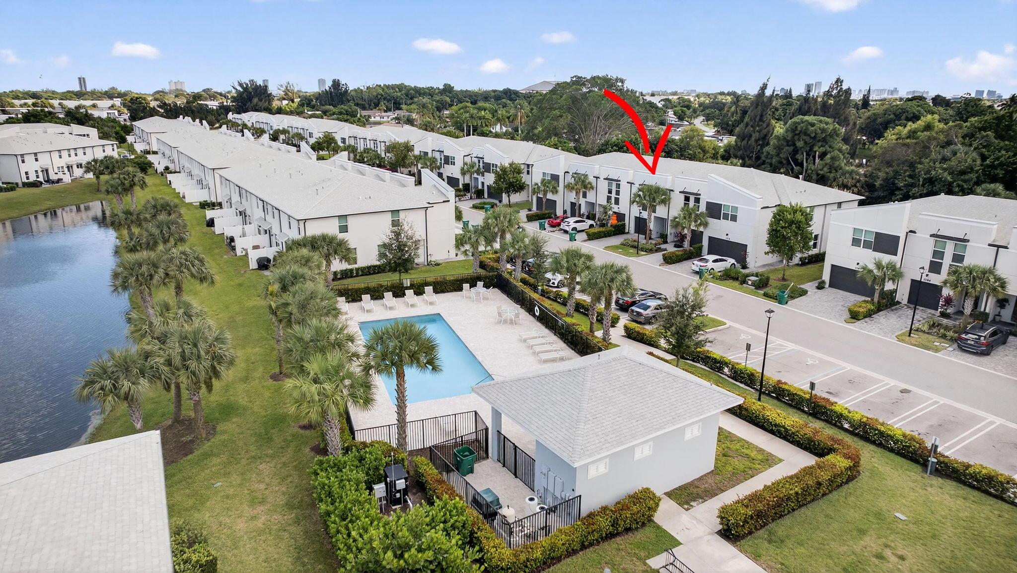 ENCLAVE AT MANGONIA PARK - Residential