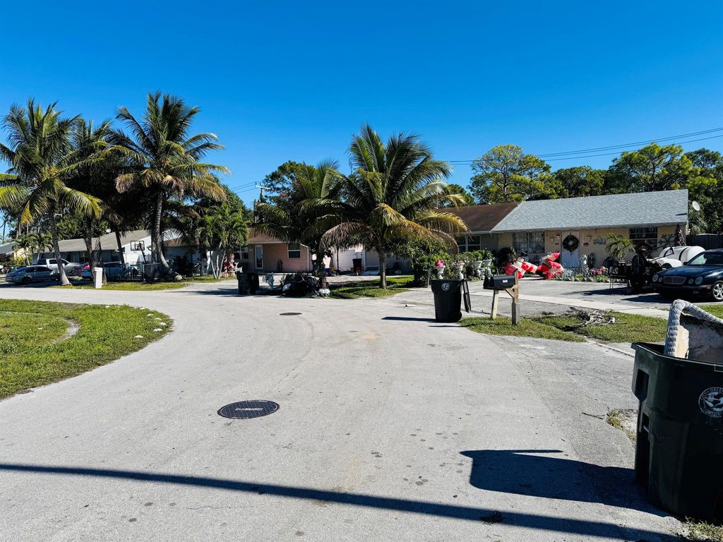 Photo of 4732 Chariot Circle, Greenacres, FL 33463 (MLS # R11150946)