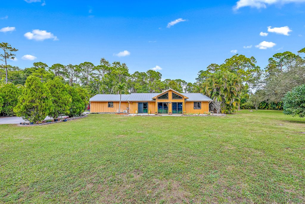 Photo of 13573 N 49th Street N, Royal Palm Beach, FL 33411 (MLS # R10865193)