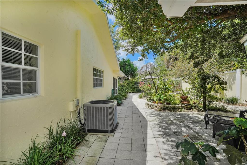 West Deerfield Beach 42-4 - Residential