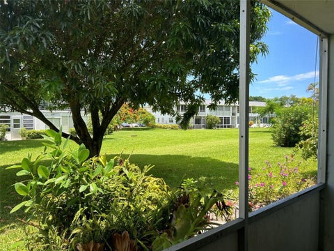 Tiny photo for 423 MARKHAM T #423, Deerfield Beach, FL 33442 (MLS # B26070348)