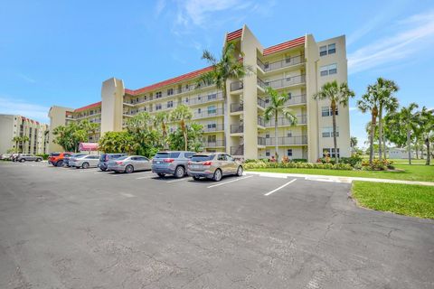 3871 Via Poinciana 505 Lake Worth FL 33467