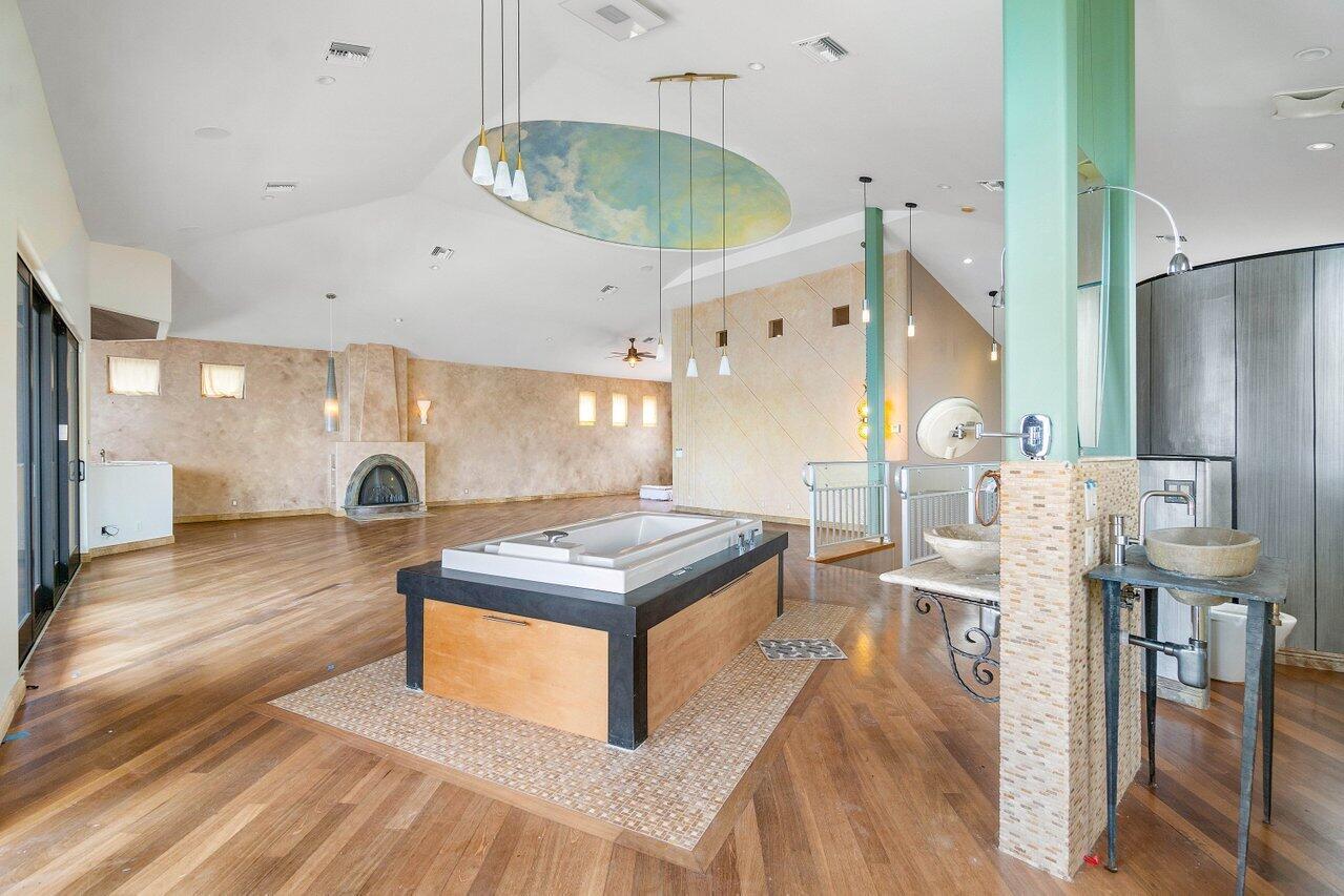 SOUTH PALM PARK - Residential