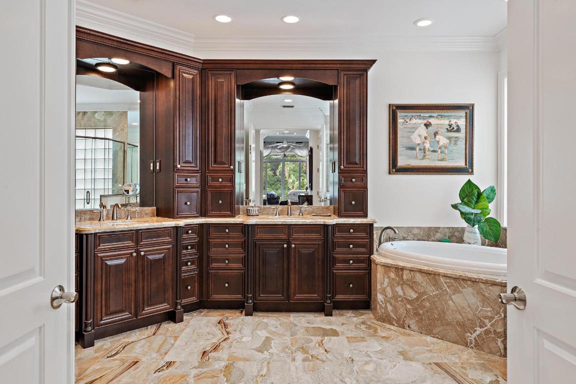 Baytowne Of Jonathans Landing - Residential