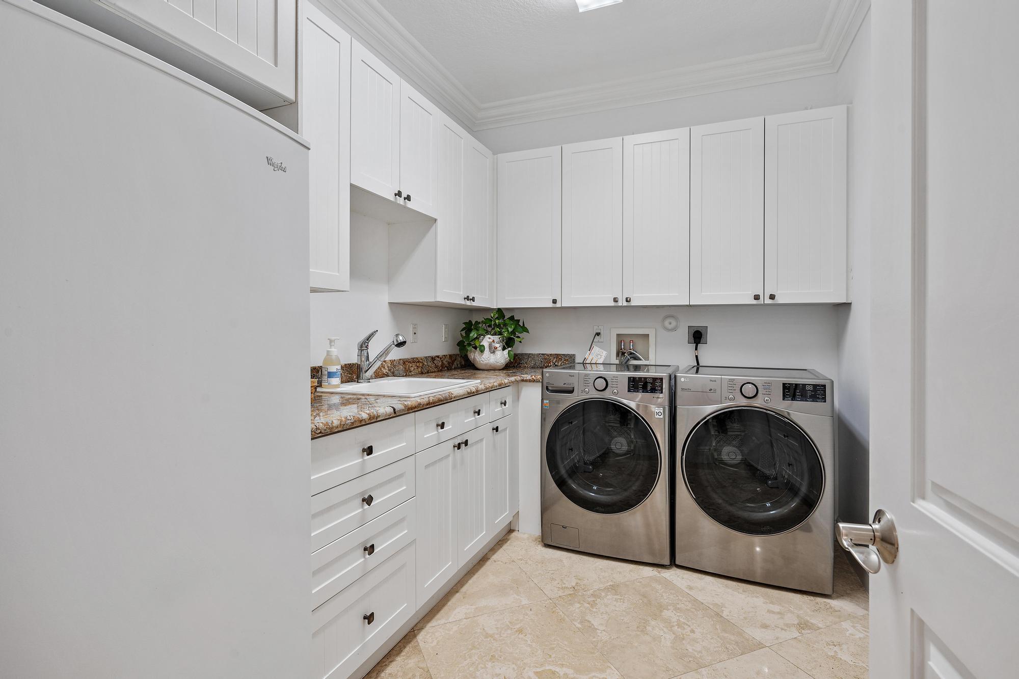 Baytowne Of Jonathans Lan - Residential