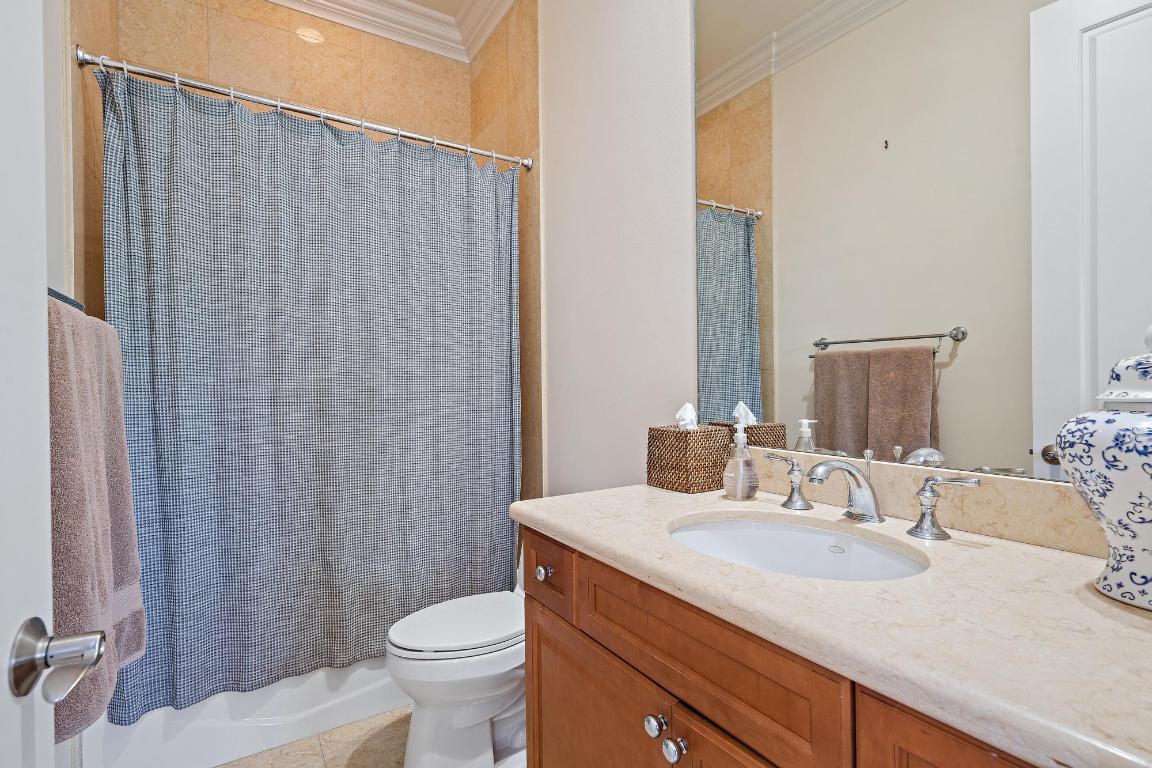 Baytowne Of Jonathans Landing - Residential