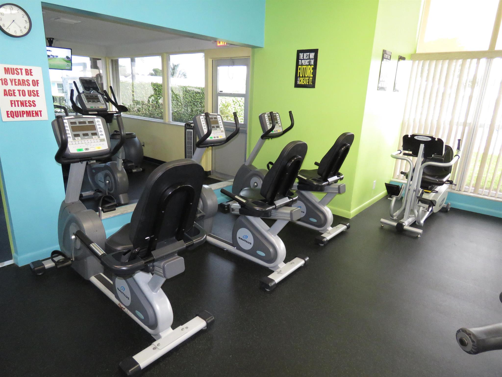 PALM BEACH LEISUREVILLE S - Residential