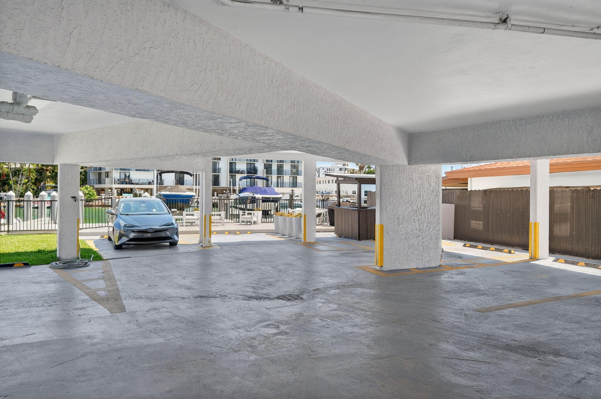 QUAD CONDO - Residential Lease