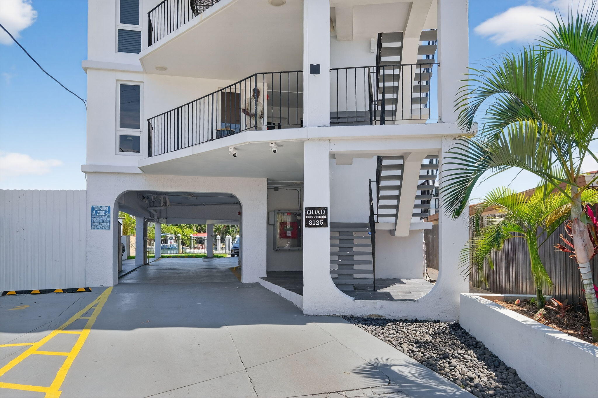 QUAD CONDO - Residential Lease