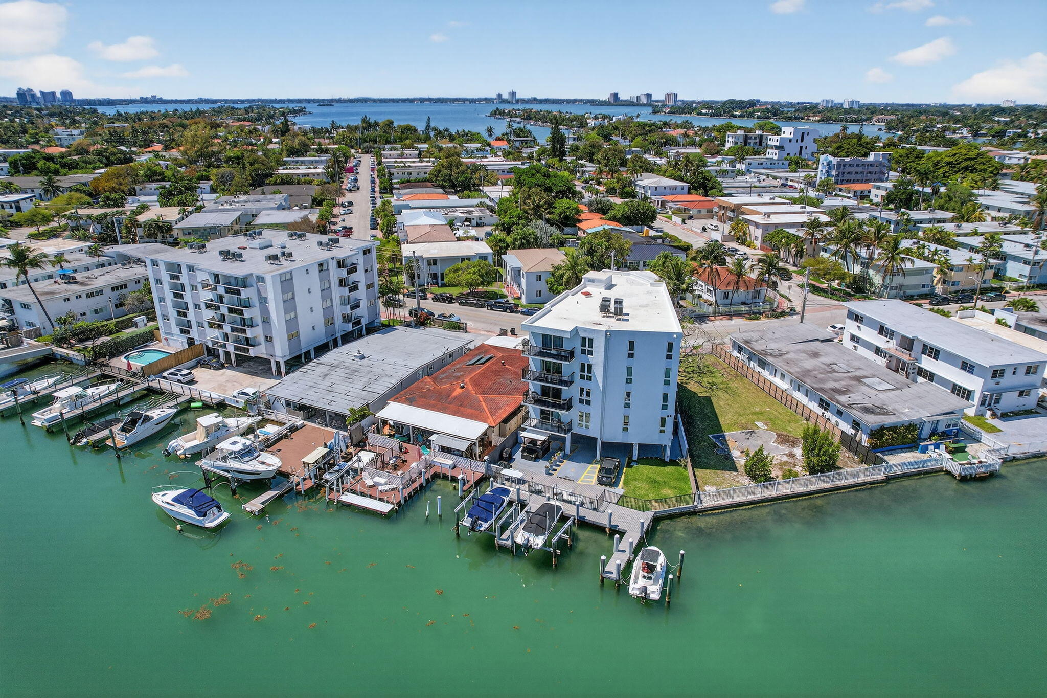 QUAD CONDO - Residential Lease