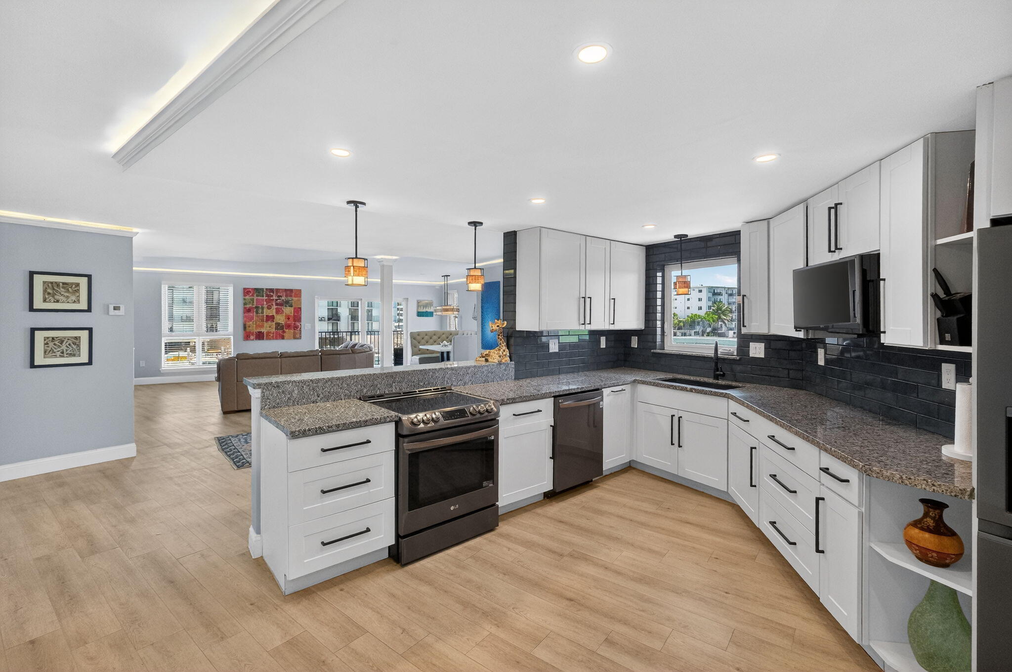 QUAD CONDO - Residential Lease