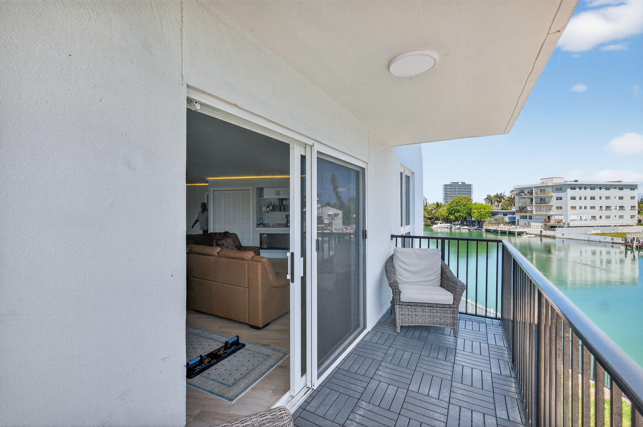 QUAD CONDO - Residential Lease