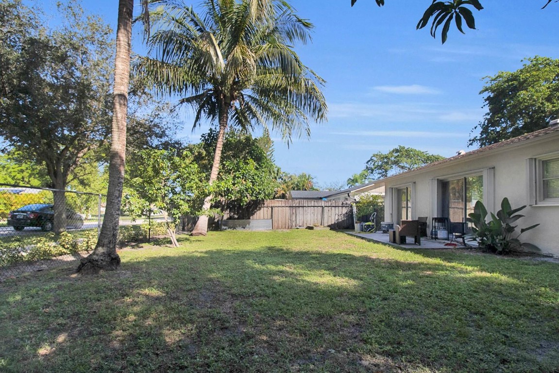 Royal Palm Pointe 86-48 B - Residential