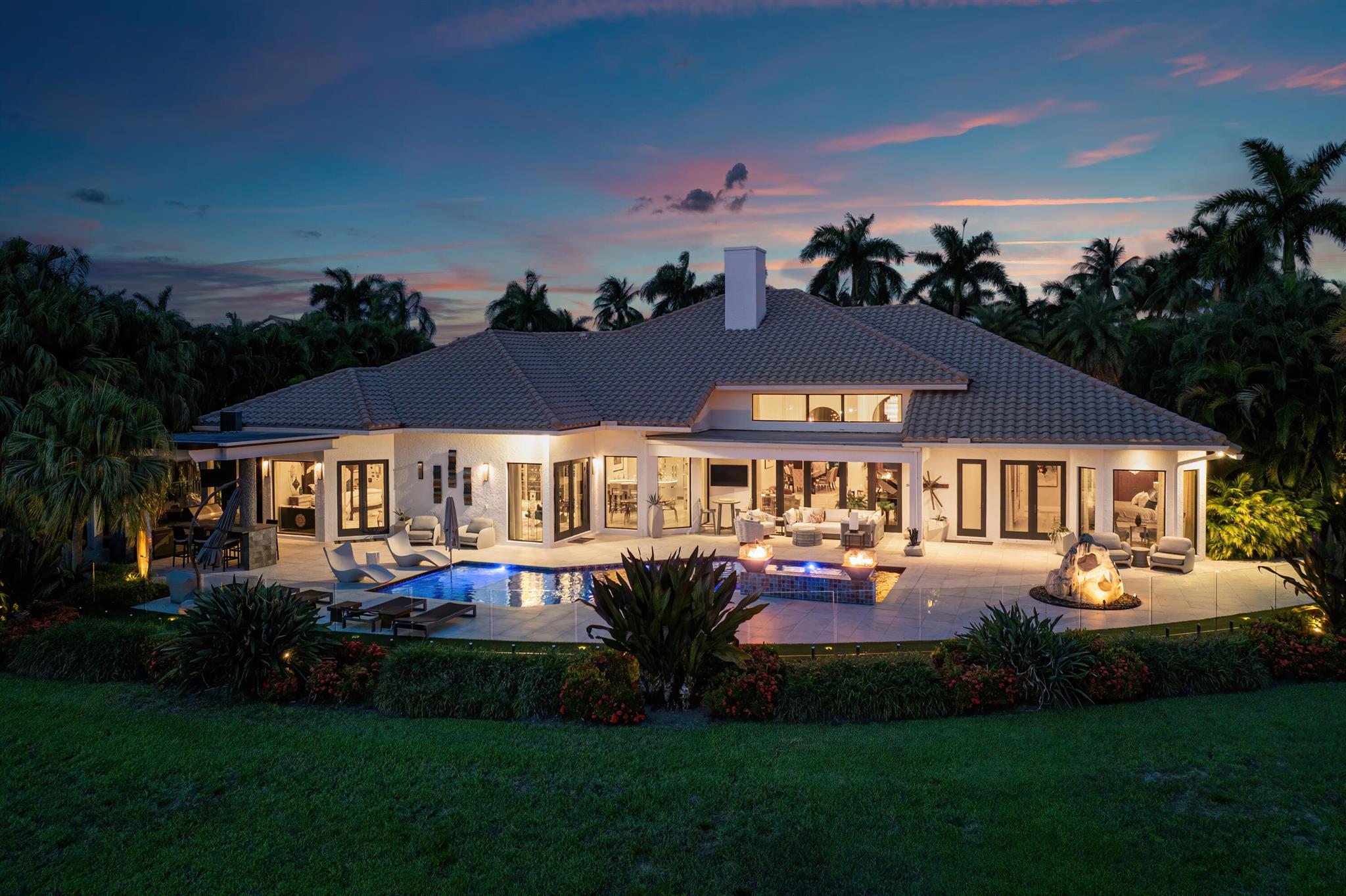 HOLLOWS / POLO CLUB - Residential