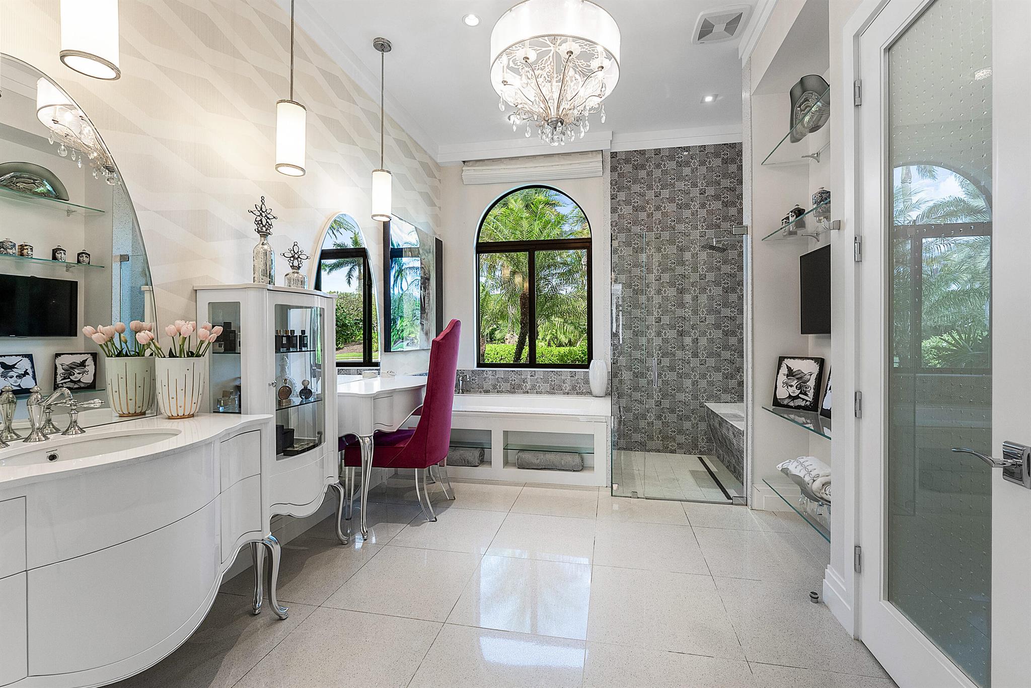 HOLLOWS / POLO CLUB - Residential