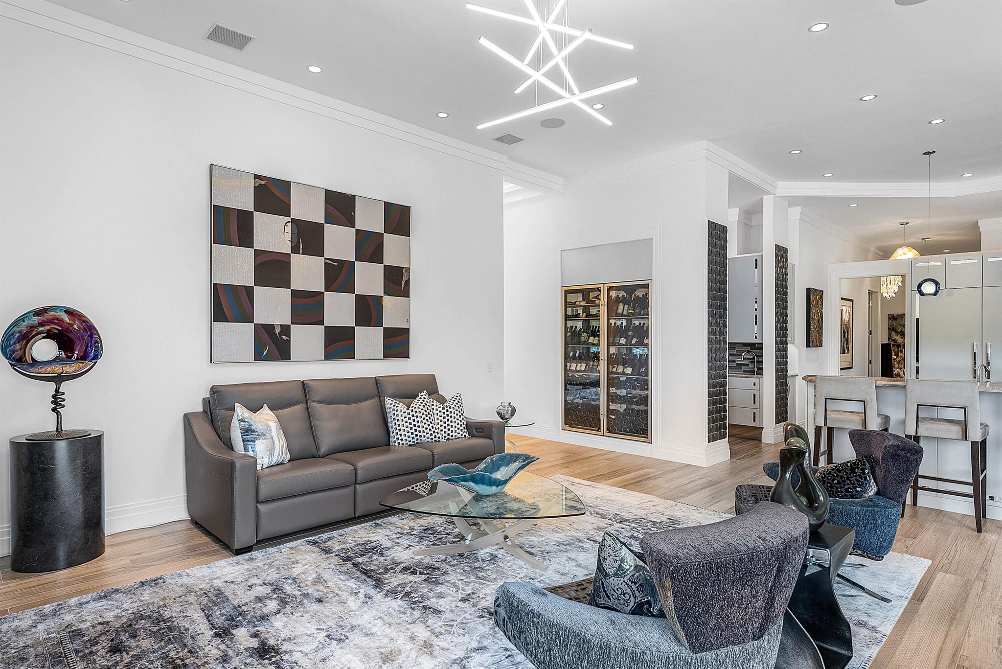 HOLLOWS / POLO CLUB - Residential