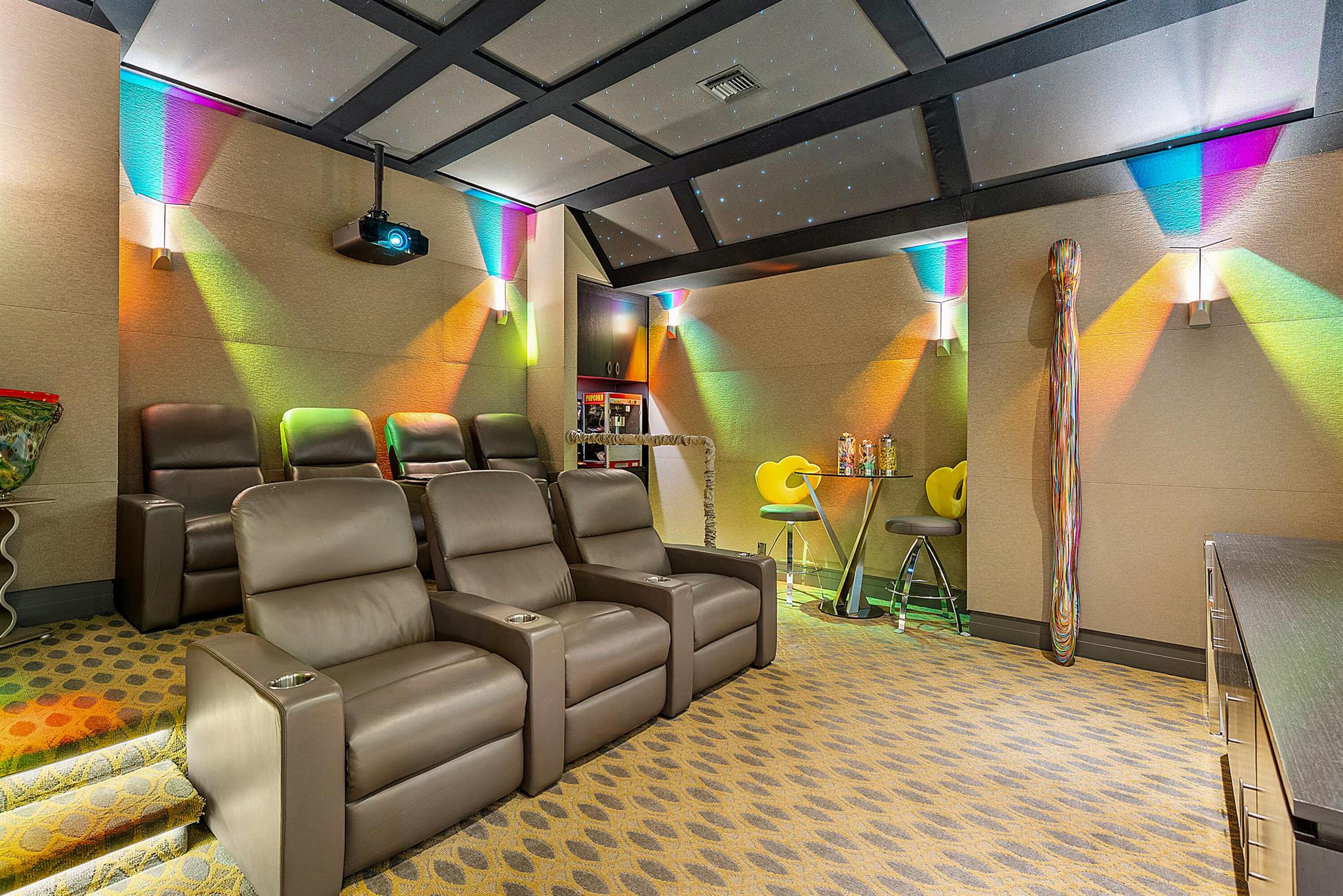 HOLLOWS / POLO CLUB - Residential