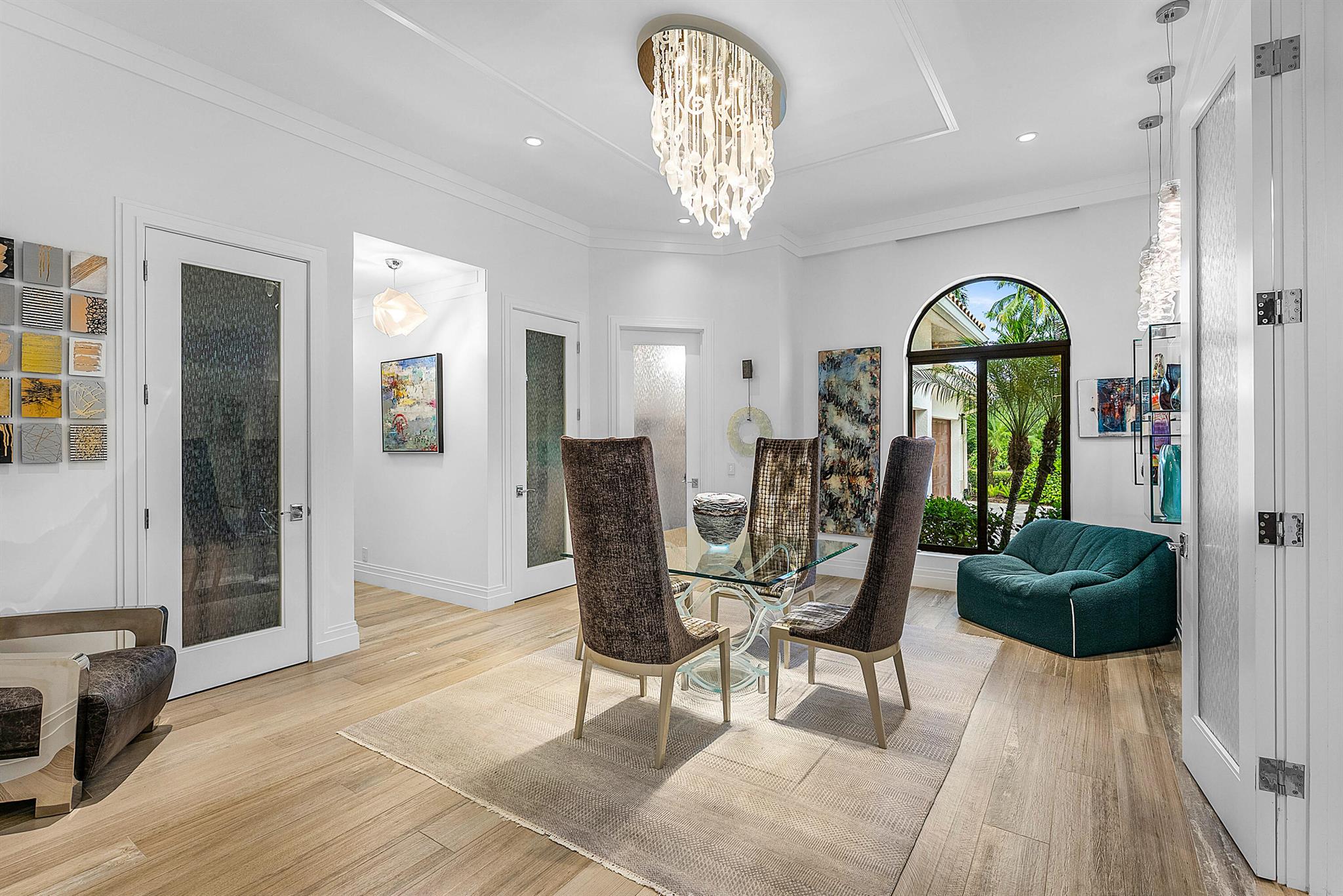 HOLLOWS / POLO CLUB - Residential