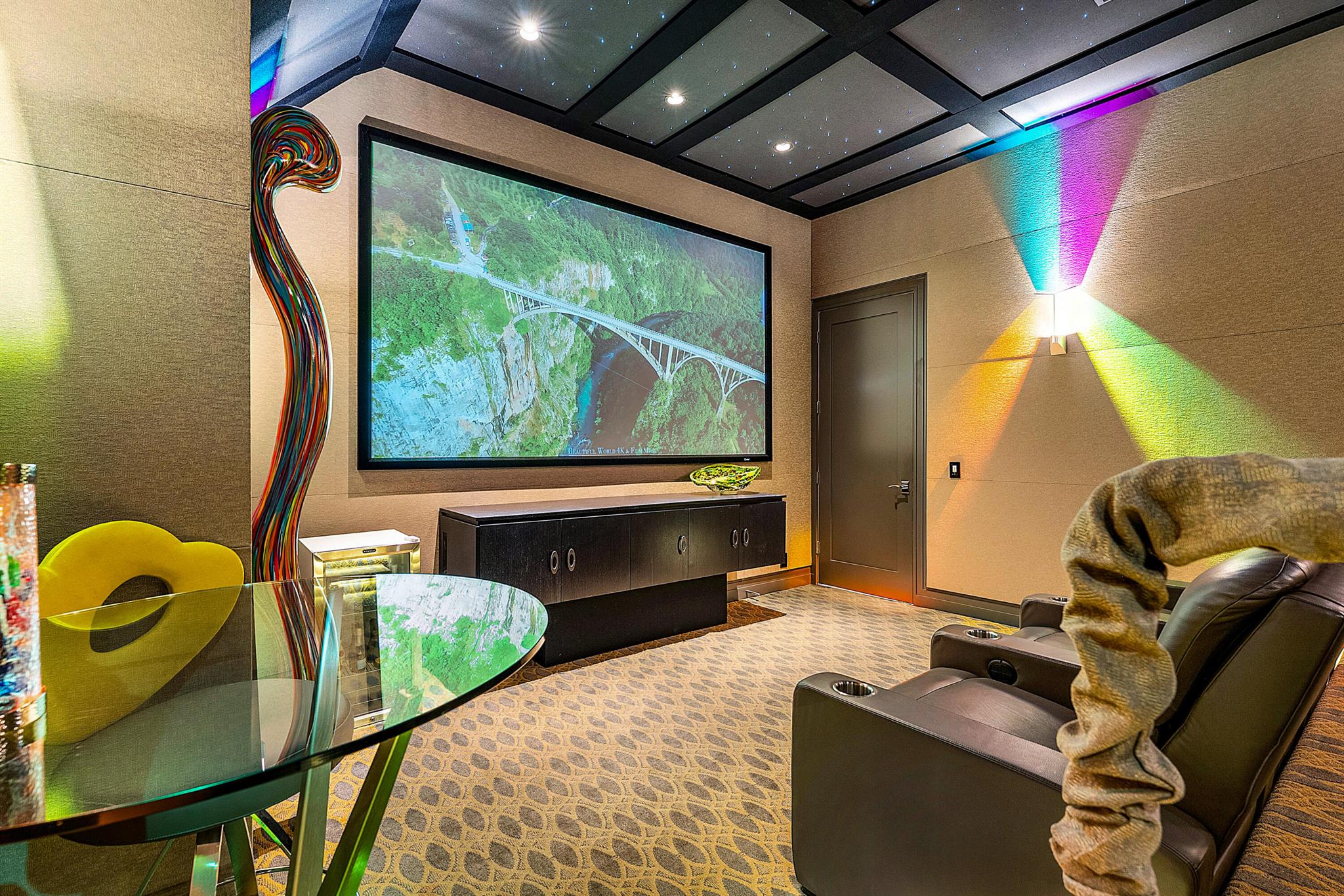 HOLLOWS / POLO CLUB - Residential