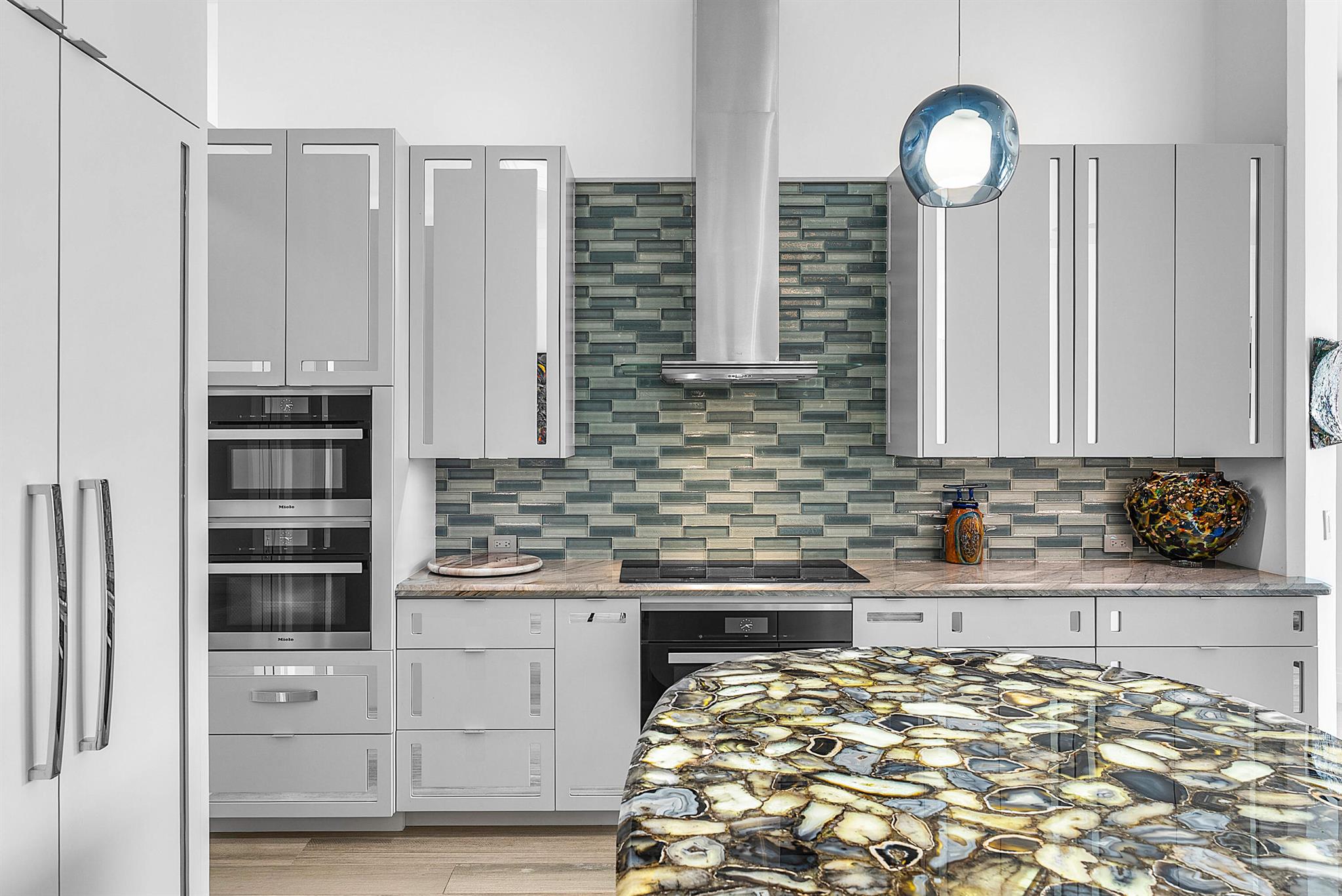 HOLLOWS / POLO CLUB - Residential