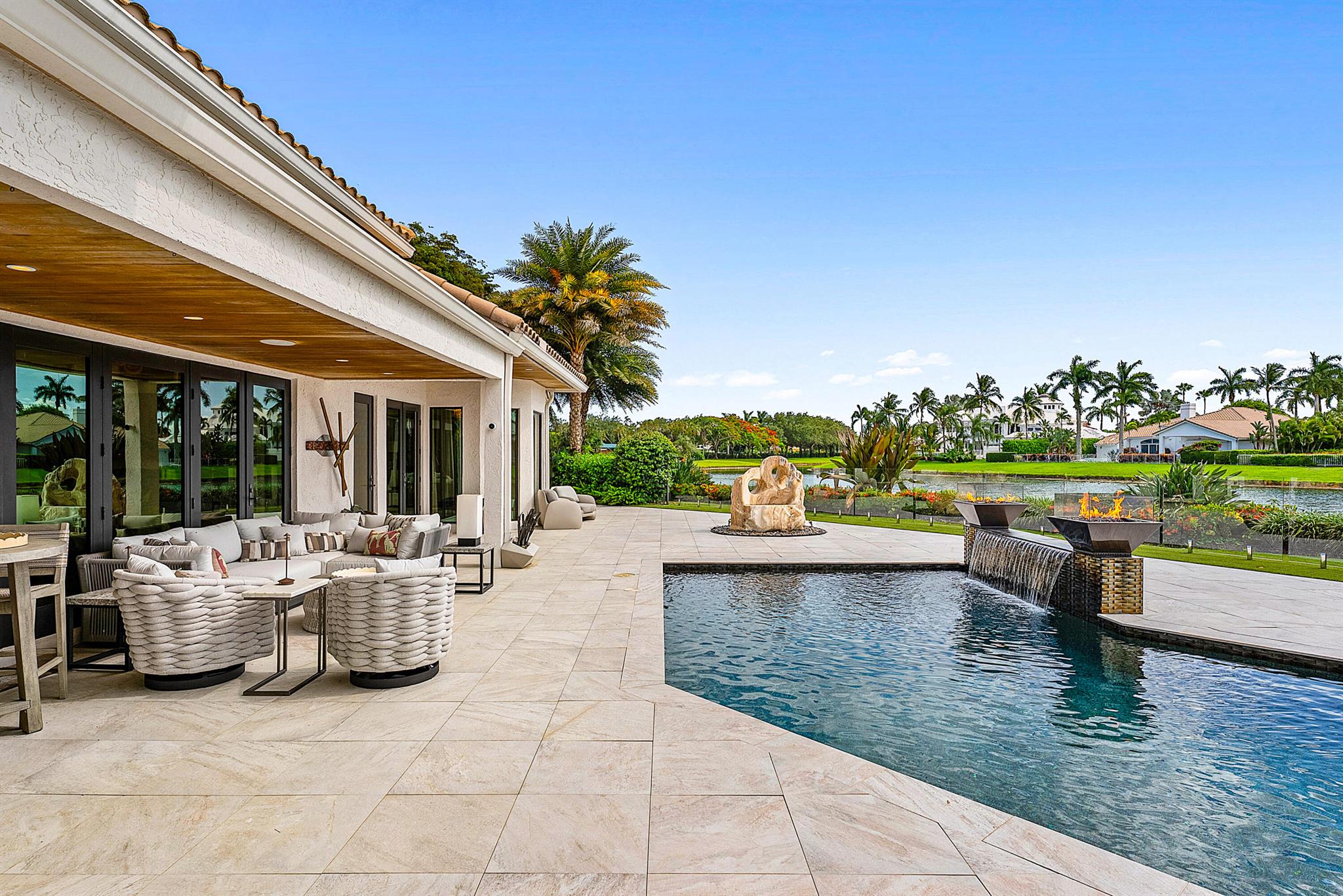 HOLLOWS / POLO CLUB - Residential