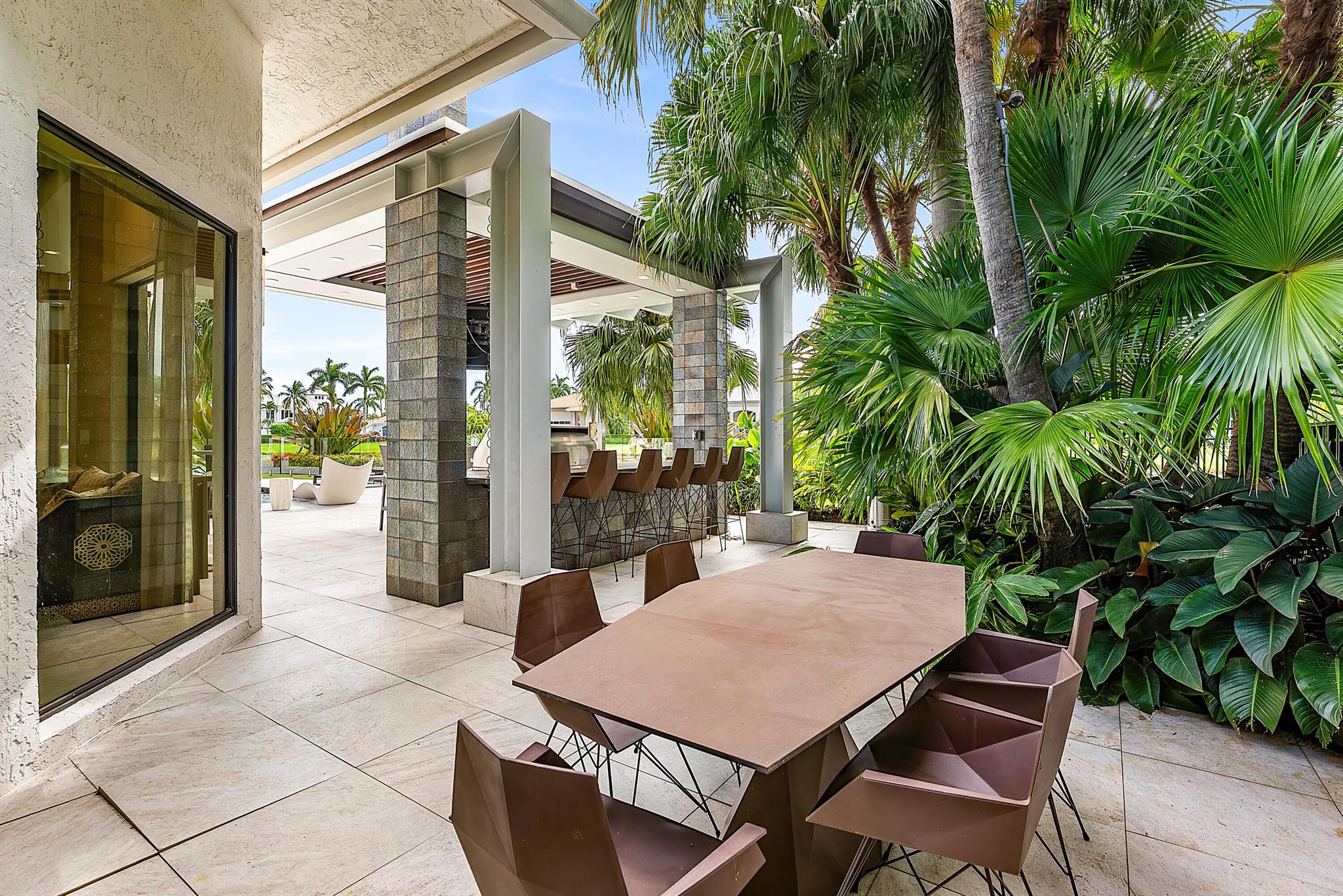 HOLLOWS / POLO CLUB - Residential