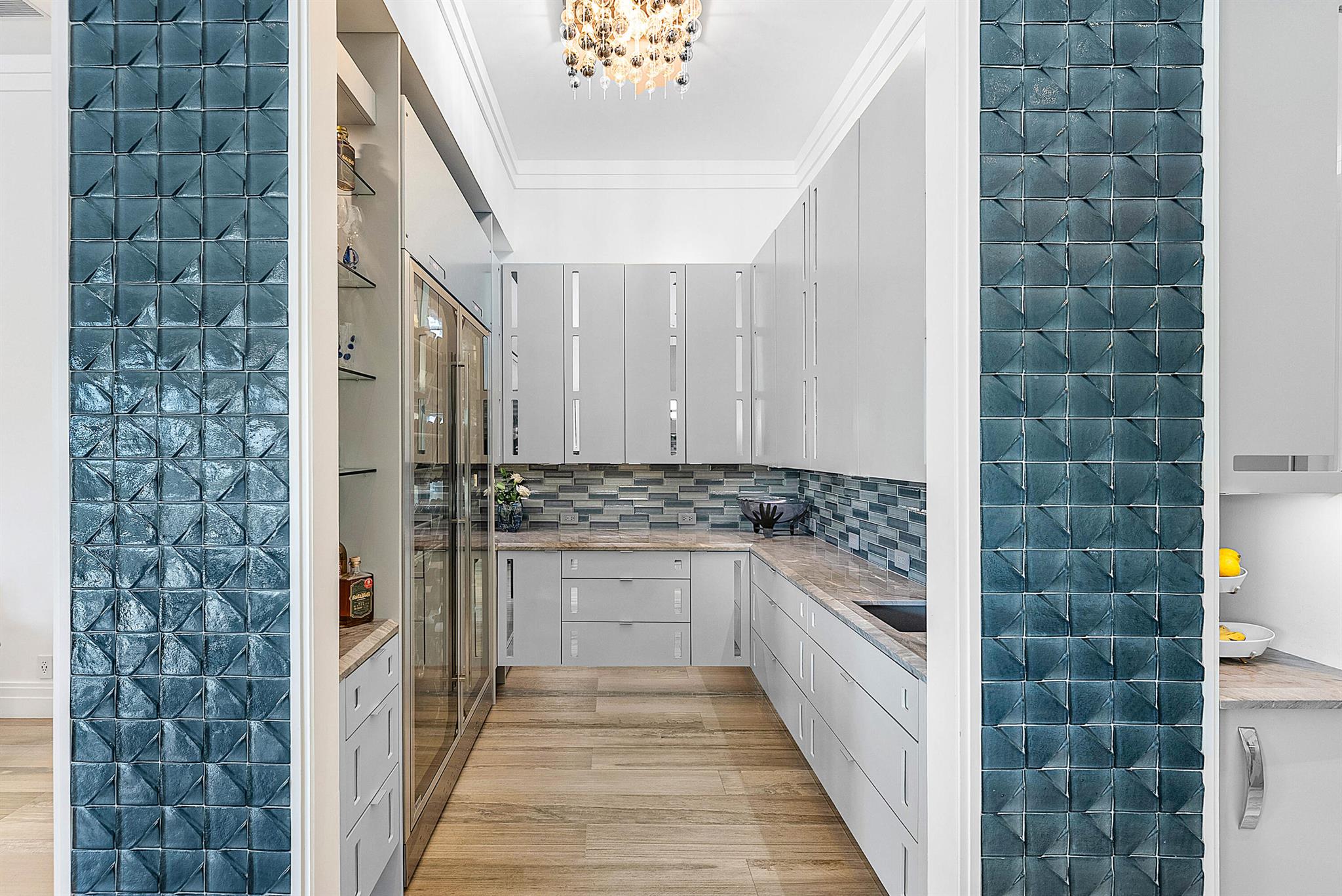 HOLLOWS / POLO CLUB - Residential