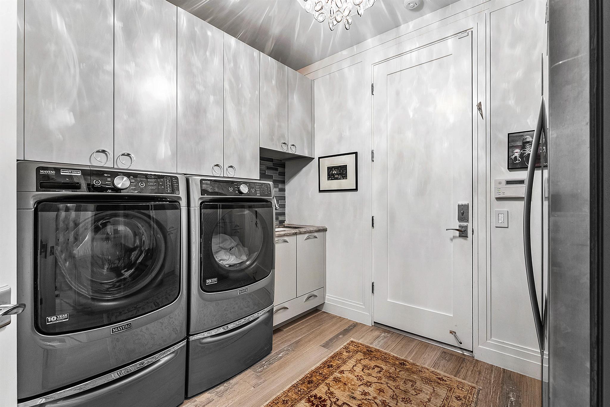 HOLLOWS / POLO CLUB - Residential