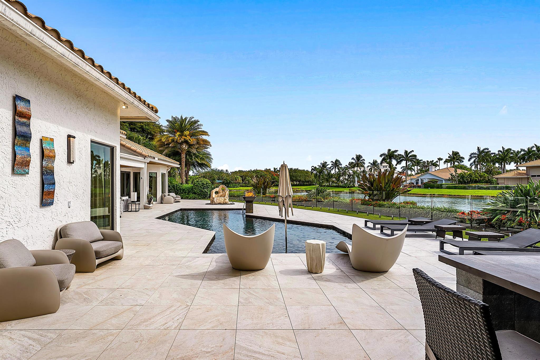 HOLLOWS / POLO CLUB - Residential